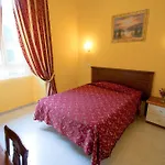 Imperial Suites Deluxe