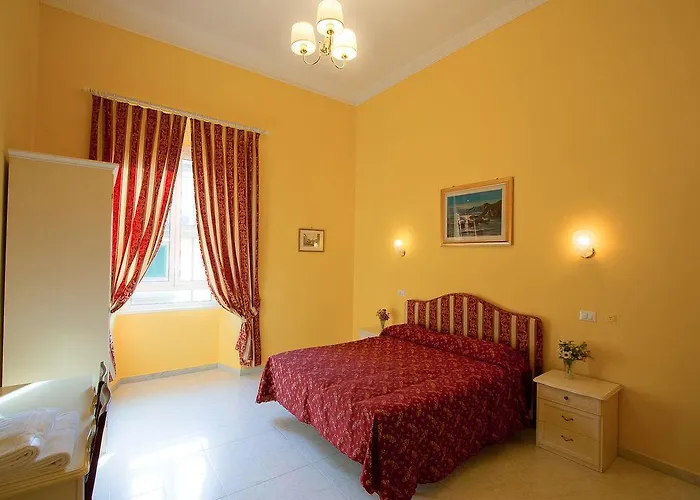 Imperial Suites Deluxe