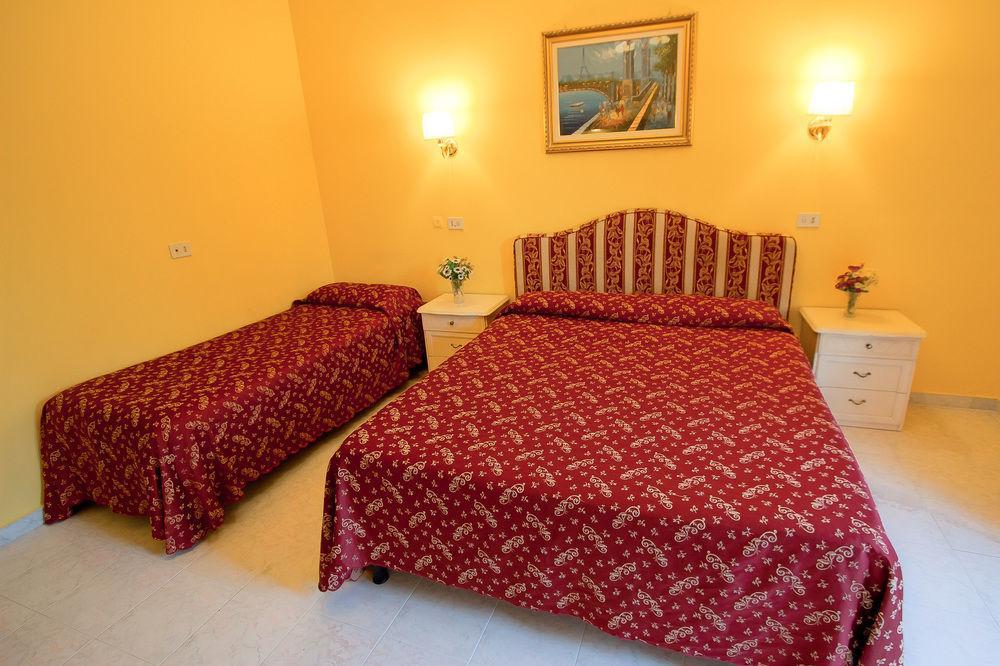 Imperial Deluxe Roma